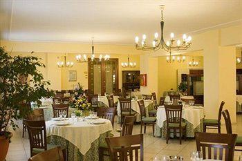 Hotel Olga Казорія Екстер'єр фото